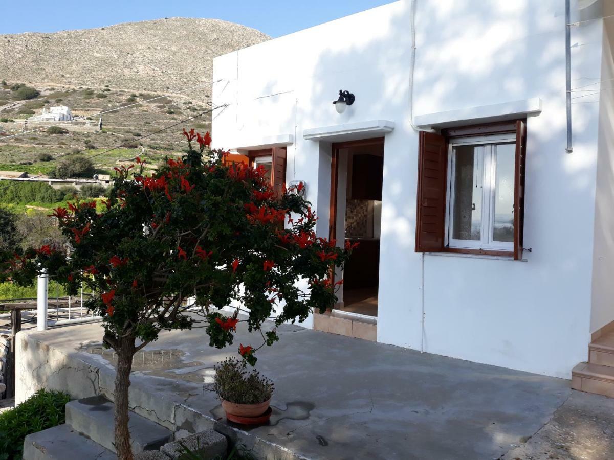 Maria Guesthouse Kini Exteriör bild